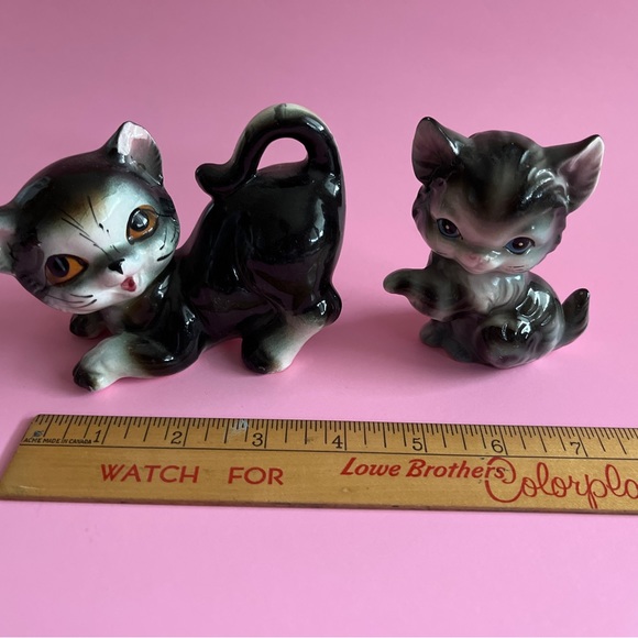 Set of 2 kitschy kitties made in Japan - very good used condition - Picture 3 of 6